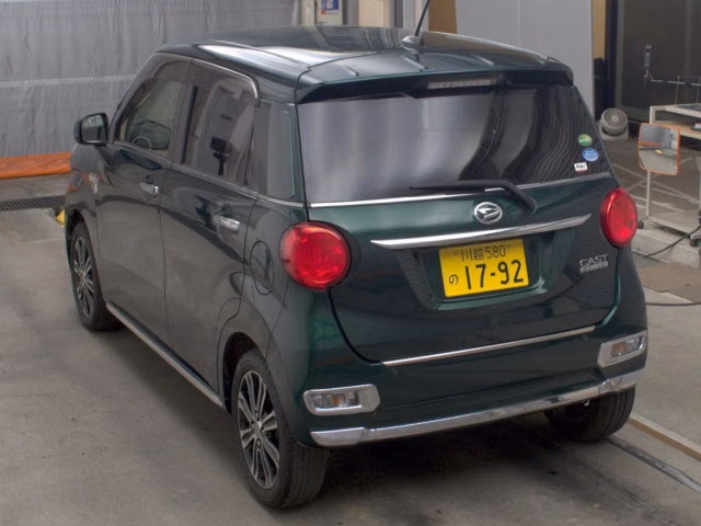 DAIHATSU CAST