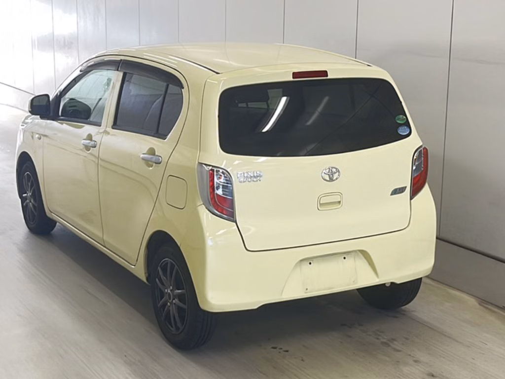TOYOTA PIXIS EPOCH