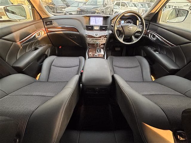 NISSAN FUGA