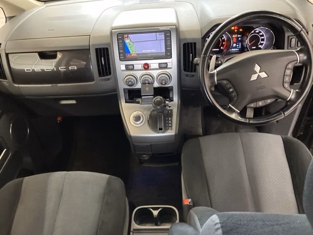 MITSUBISHI DELICA D:5