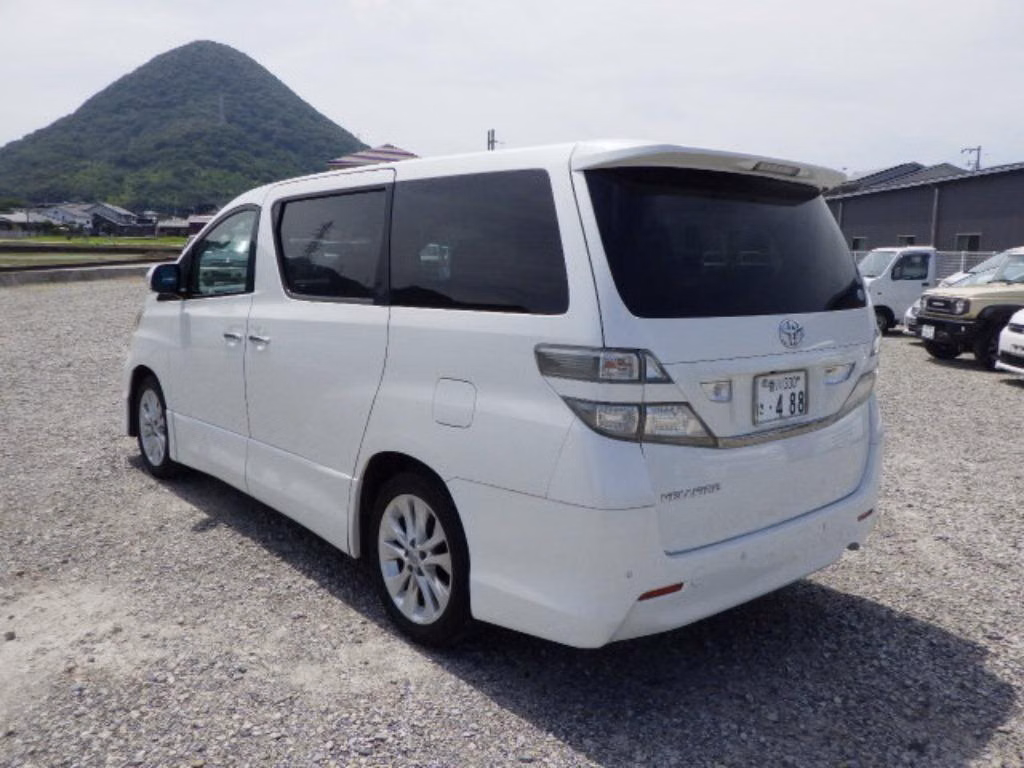 TOYOTA VELLFIRE