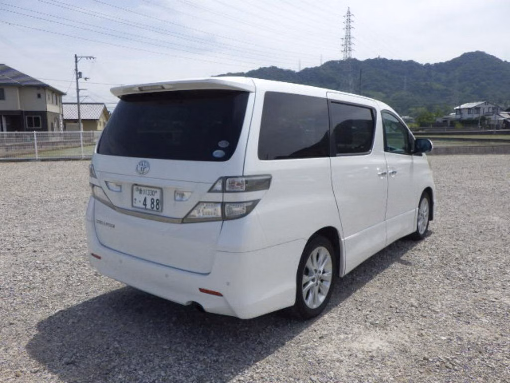 TOYOTA VELLFIRE