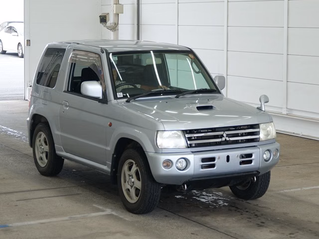 MITSUBISHI PAJERO MINI