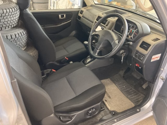 MITSUBISHI PAJERO MINI
