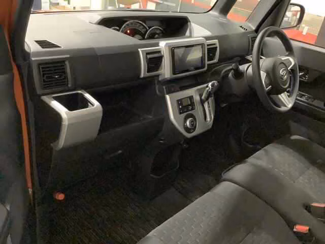 DAIHATSU WAKE