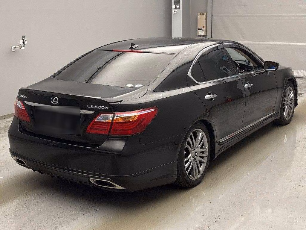 LEXUS LS600H