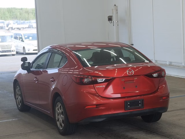 MAZDA AXELA