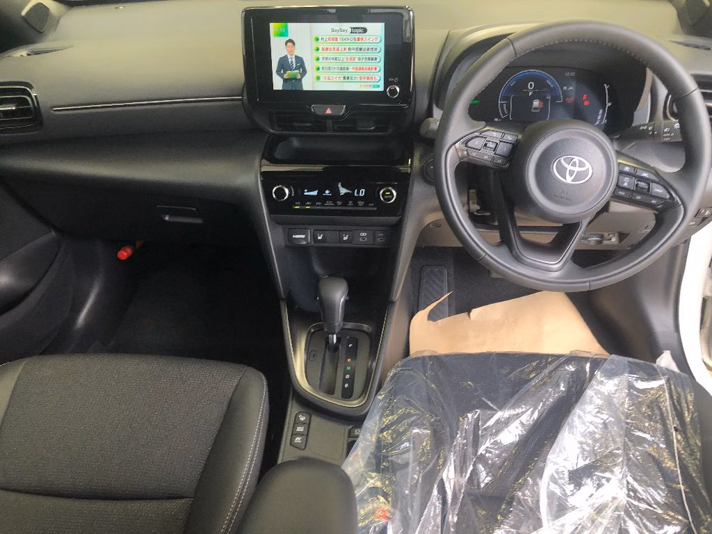 TOYOTA YARIS CROSS