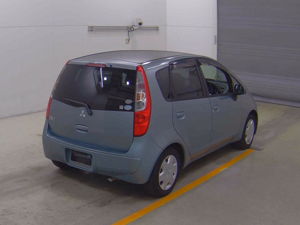 MITSUBISHI COLT