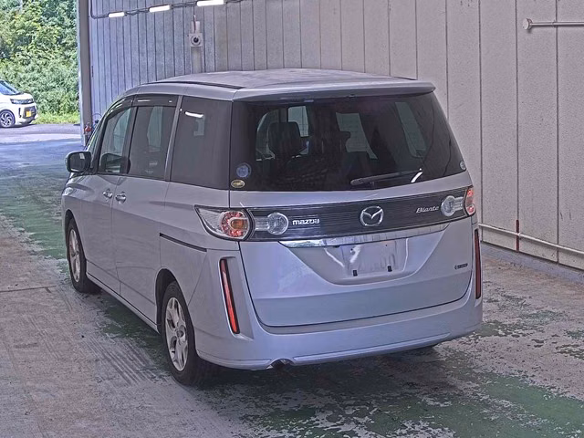 MAZDA BIANTE