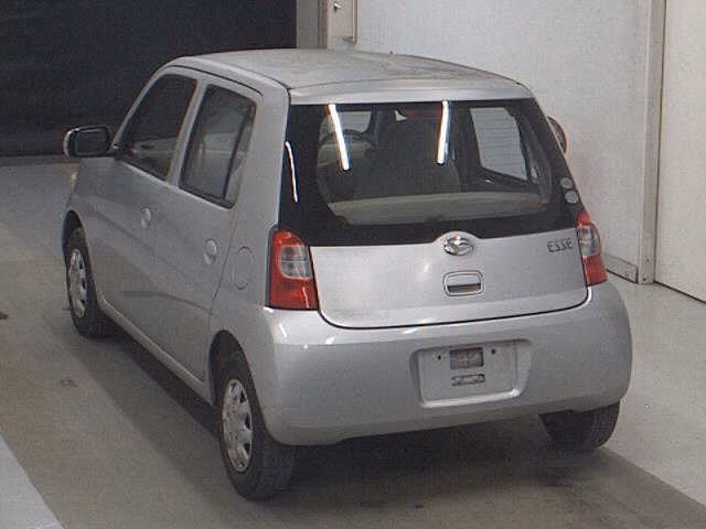 DAIHATSU ESSE