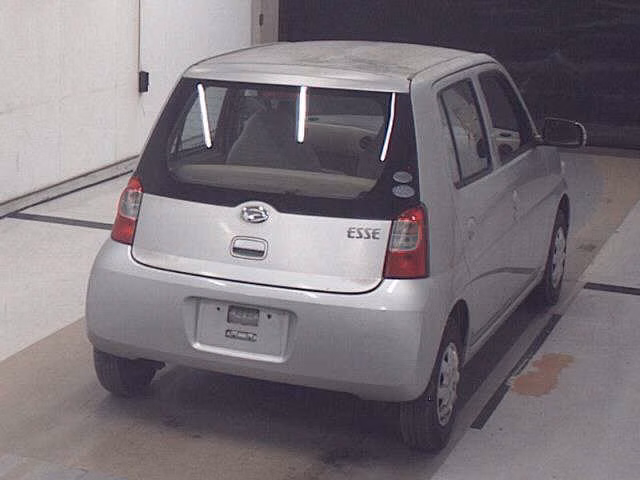 DAIHATSU ESSE