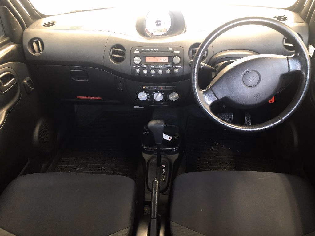 DAIHATSU ESSE