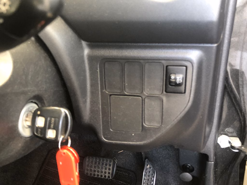 DAIHATSU ESSE