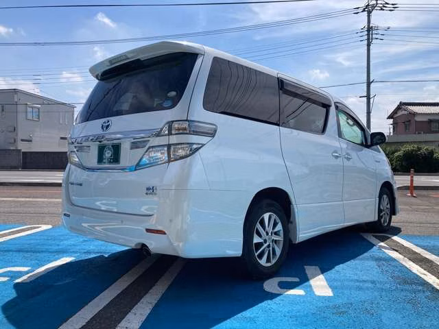 TOYOTA VELLFIRE