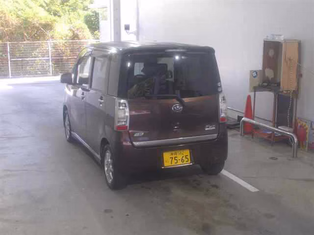 DAIHATSU TANTO EXE