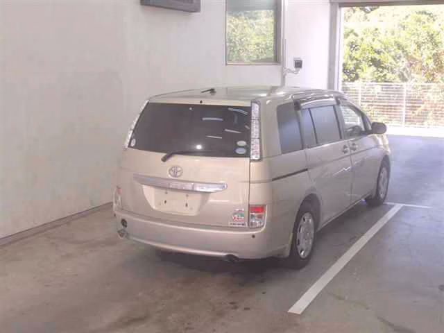 TOYOTA ISIS