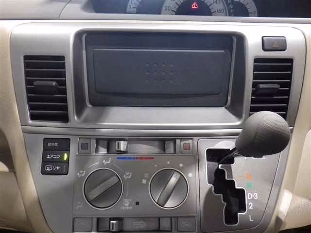 TOYOTA RAUM