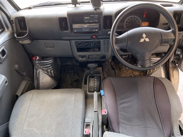 MITSUBISHI MINICAB