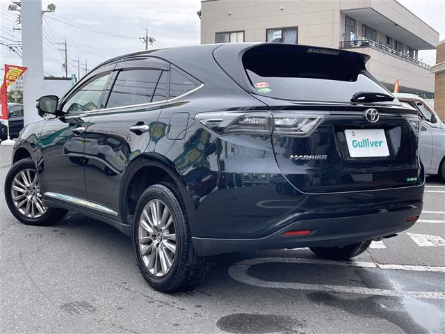 TOYOTA HARRIER