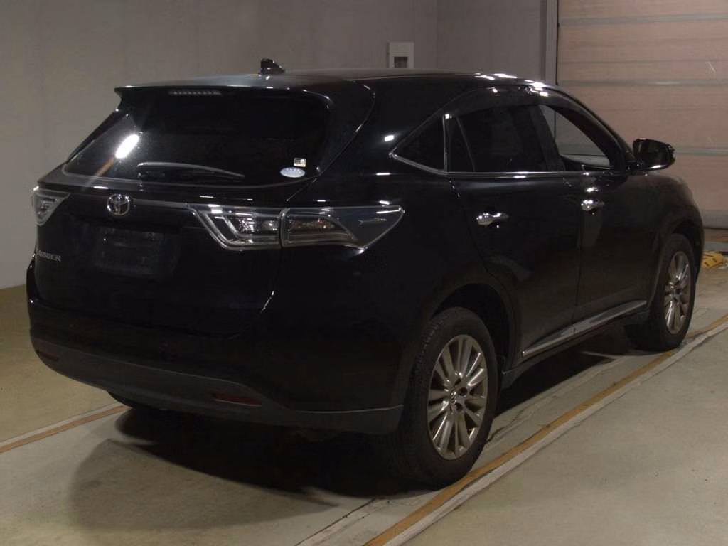 TOYOTA HARRIER
