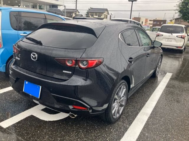 MAZDA MAZDA3