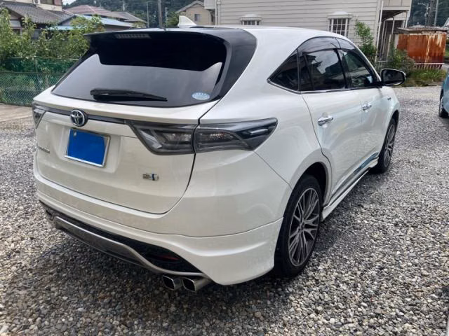 TOYOTA HARRIER