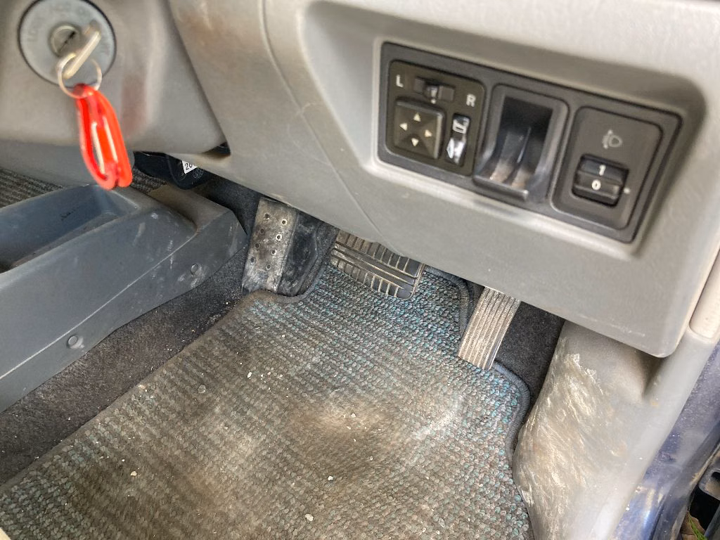MITSUBISHI MINICA