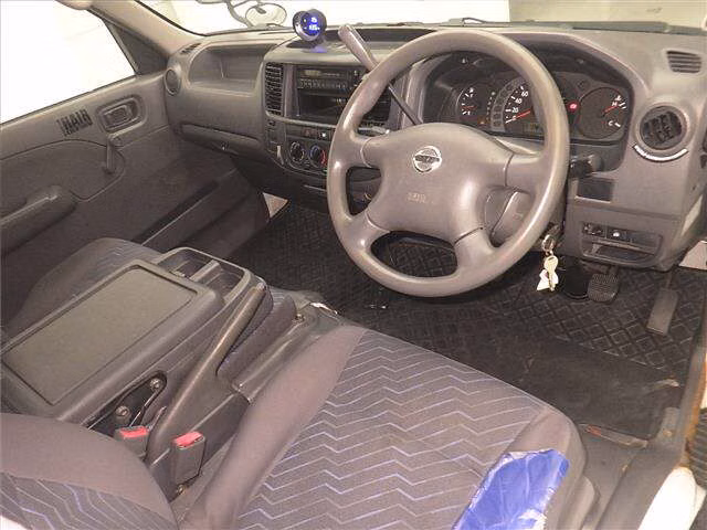 NISSAN CARAVAN