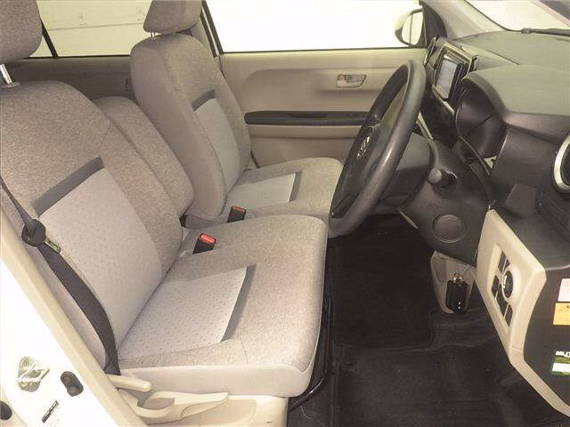 DAIHATSU BOON