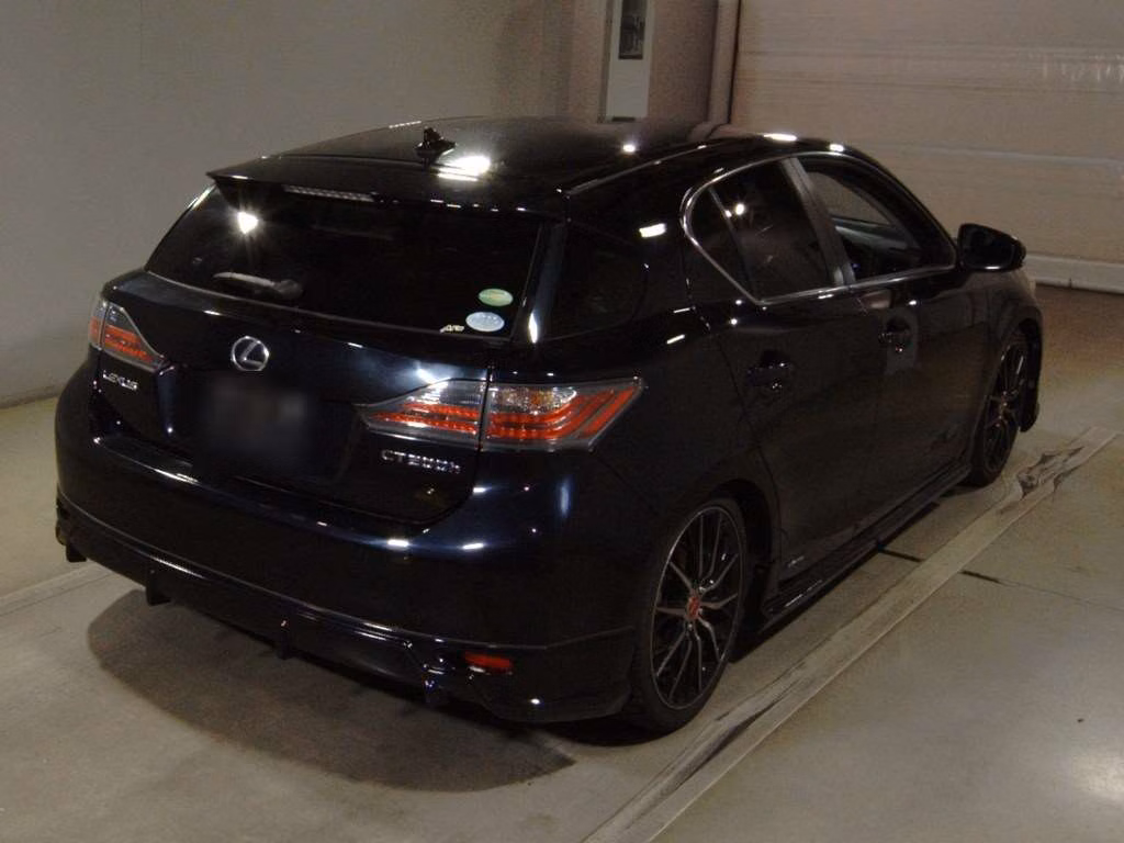 LEXUS CT200H