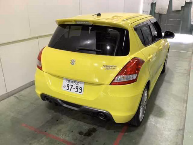 SUZUKI SWIFT