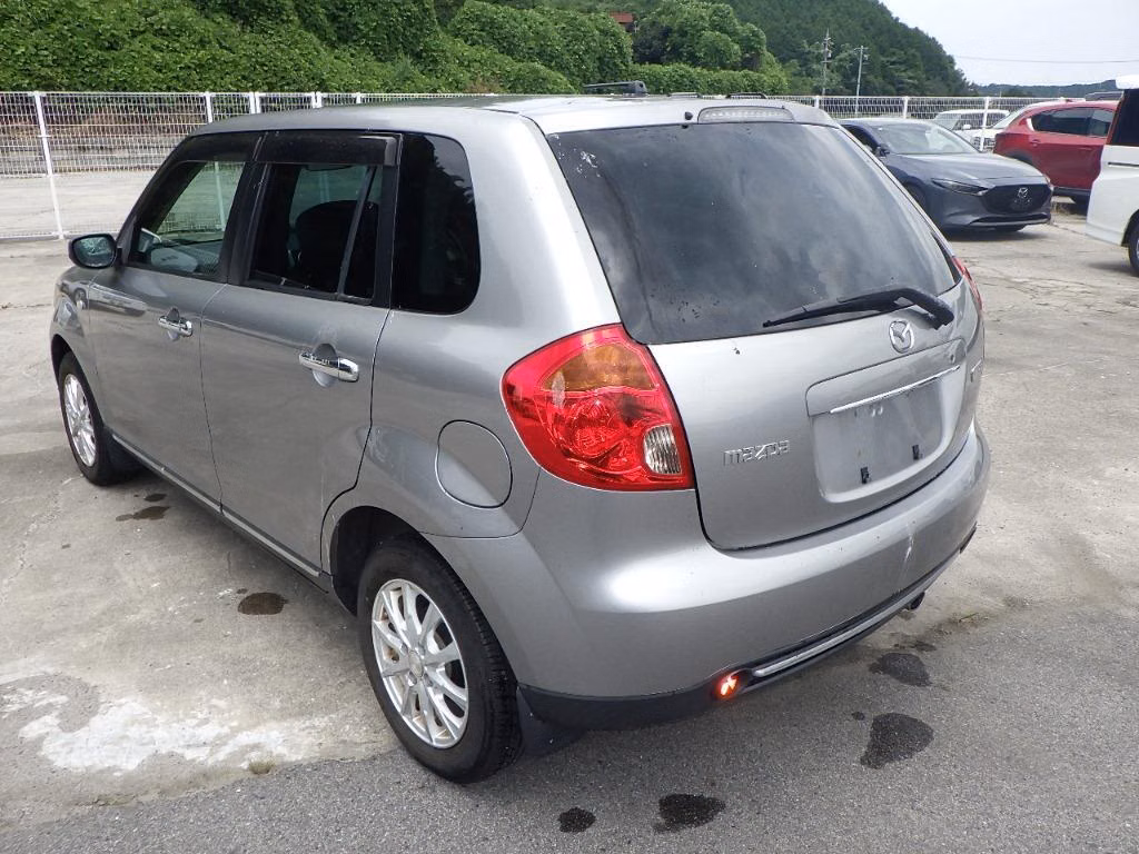 MAZDA VERISA