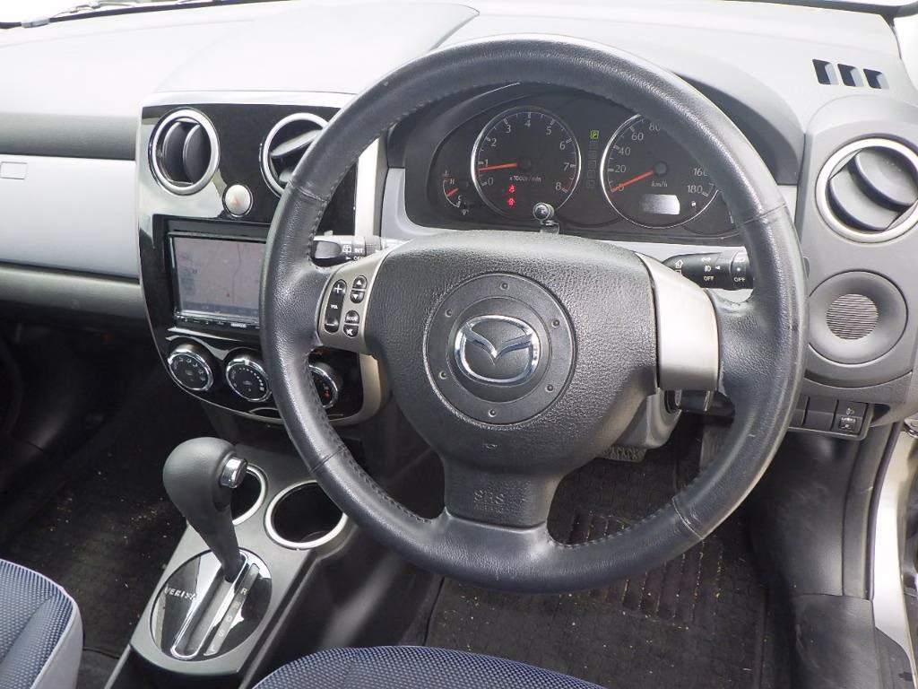 MAZDA VERISA