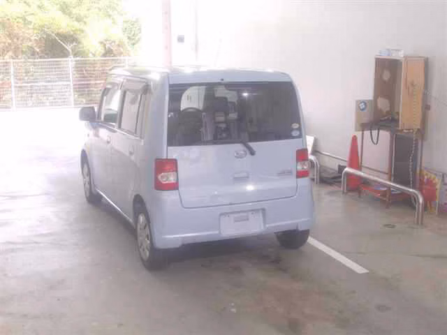 DAIHATSU MOVE CONTE