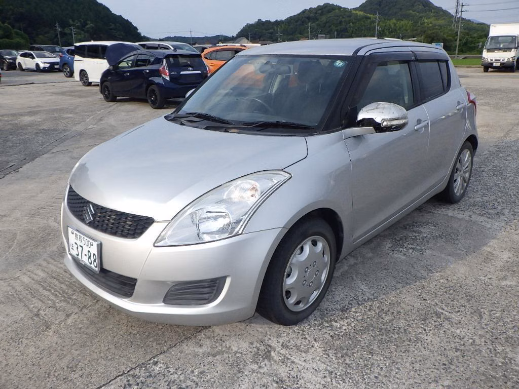 SUZUKI SWIFT
