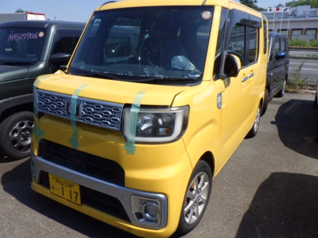 DAIHATSU WAKE