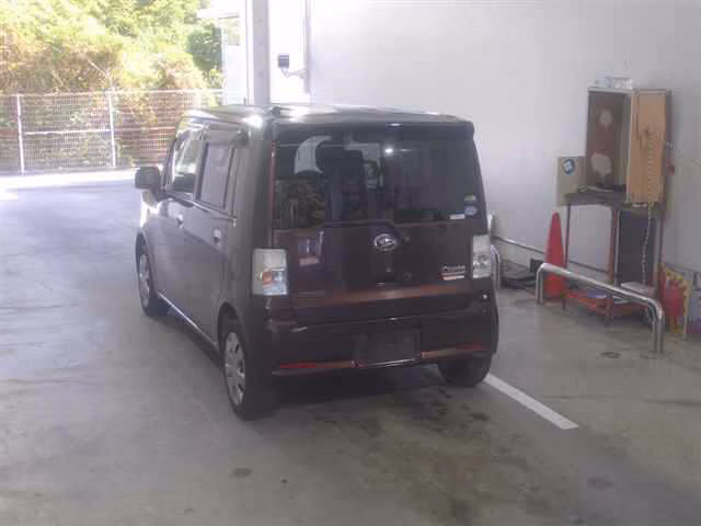 DAIHATSU MOVE CONTE