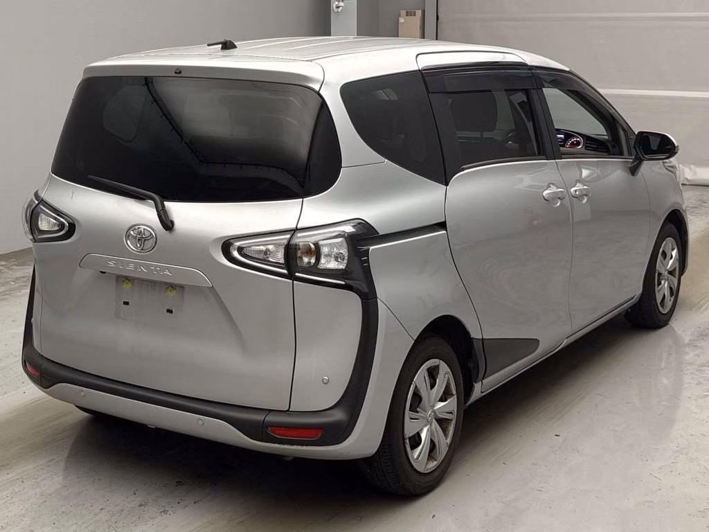 TOYOTA SIENTA