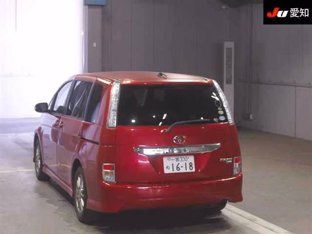 TOYOTA ISIS