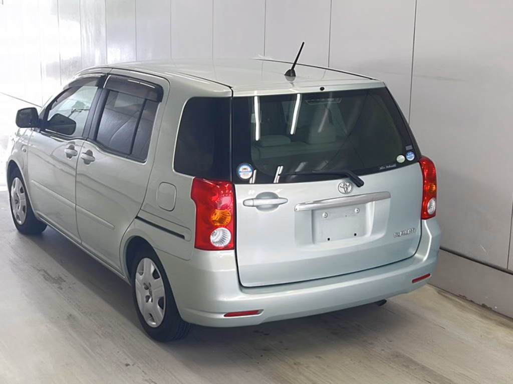 TOYOTA RAUM