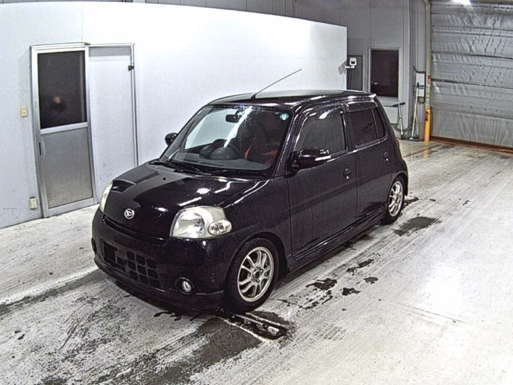 DAIHATSU ESSE