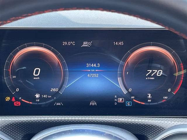 MERCEDES-BENZ CLA-CLASS