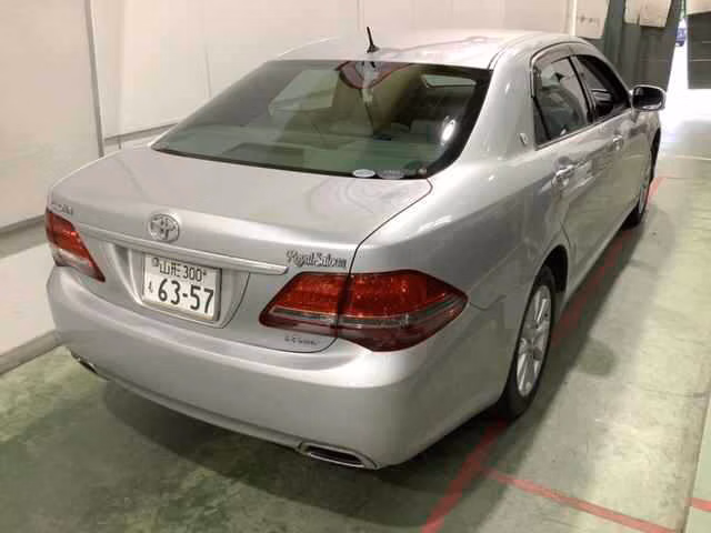 TOYOTA CROWN