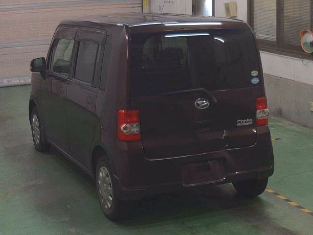 DAIHATSU MOVE CONTE