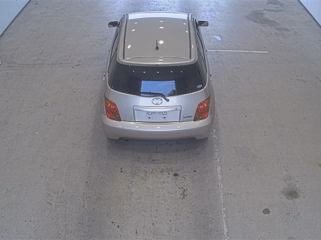 TOYOTA IST