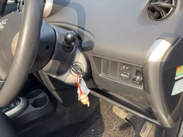 TOYOTA IST