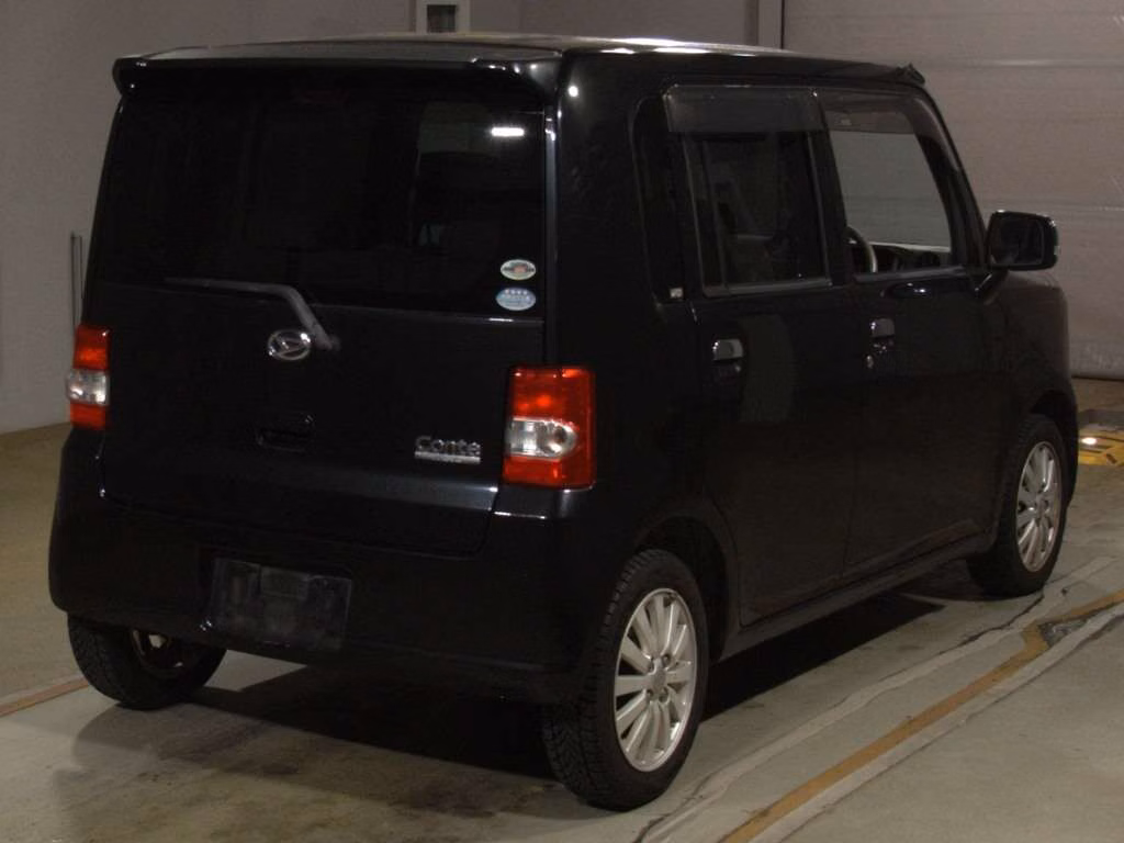 DAIHATSU MOVE CONTE