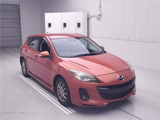 MAZDA AXELA