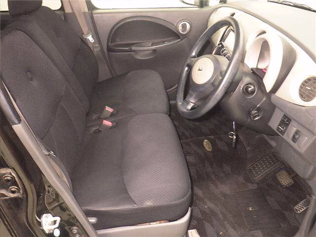 DAIHATSU MOVE LATTE